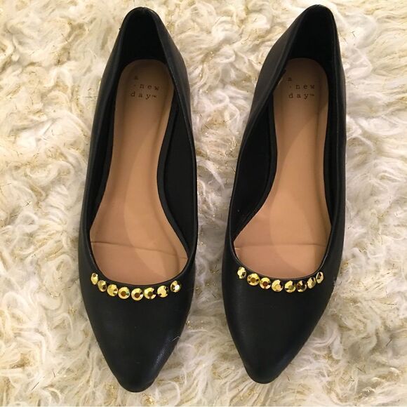 Matt Black Gold studded cushioned Flats - Picture 1 of 4